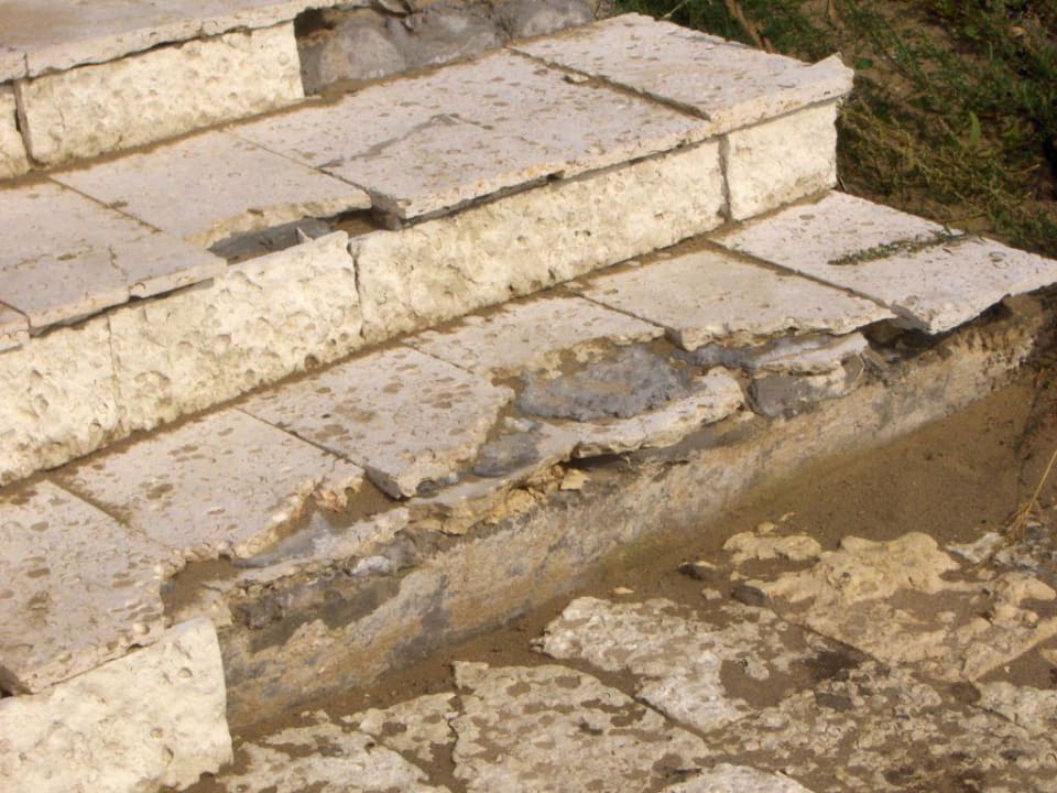 Hoteltreppe zum Strand hinab Hotel Tiva del Mar Beach