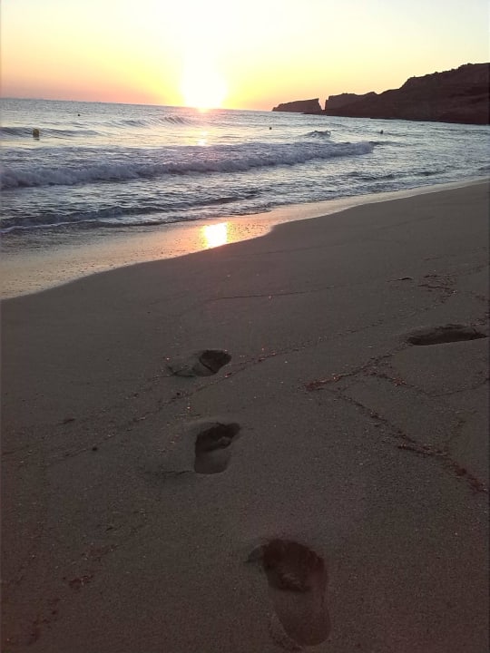 Sonnenaufgang 7.10 Uhr am Strand,nur zu empfehlen! Zafiro Cala Mesquida