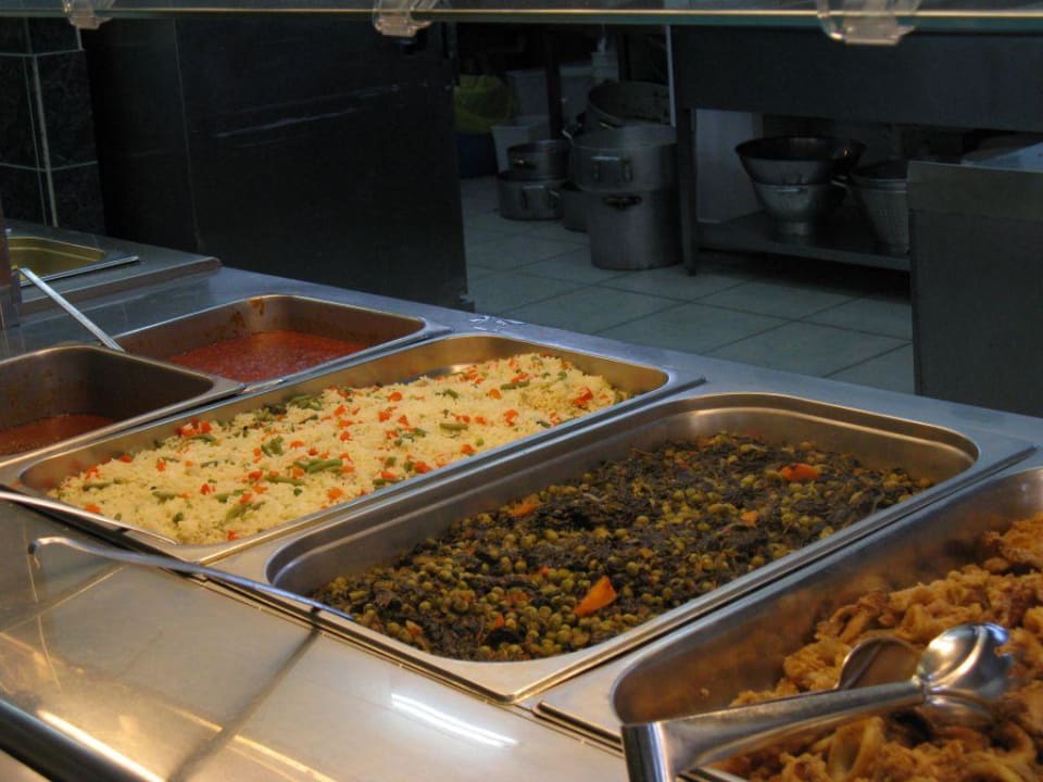 2. Warmbuffet abends Hotel Golden Odyssey