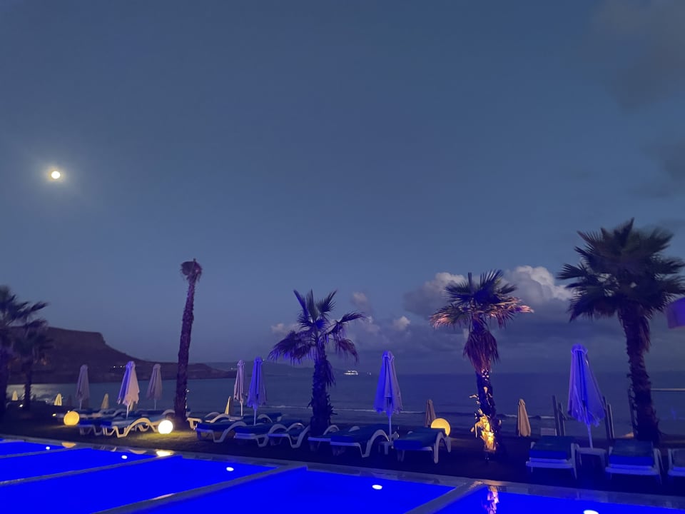 Pool Arina Beach Resort