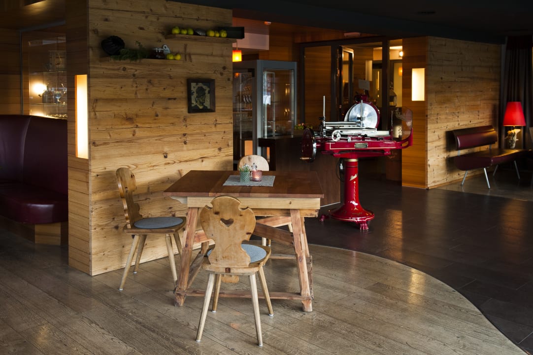 Gastro Auhof Wirtshaus & Suiten