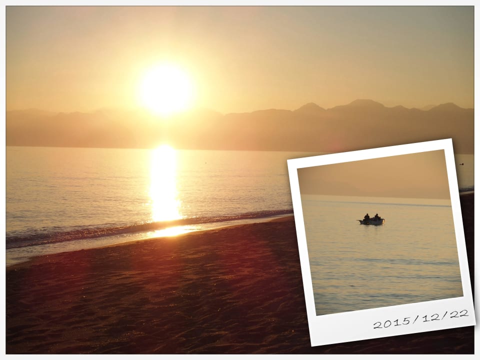 Sonnenuntergang am 22.12.2015 Titanic Deluxe Lara