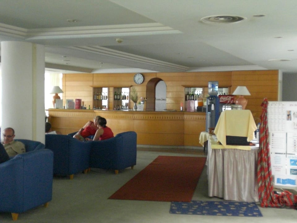 Kaffee und vieles Hotel El Mouradi Skanes Beach
