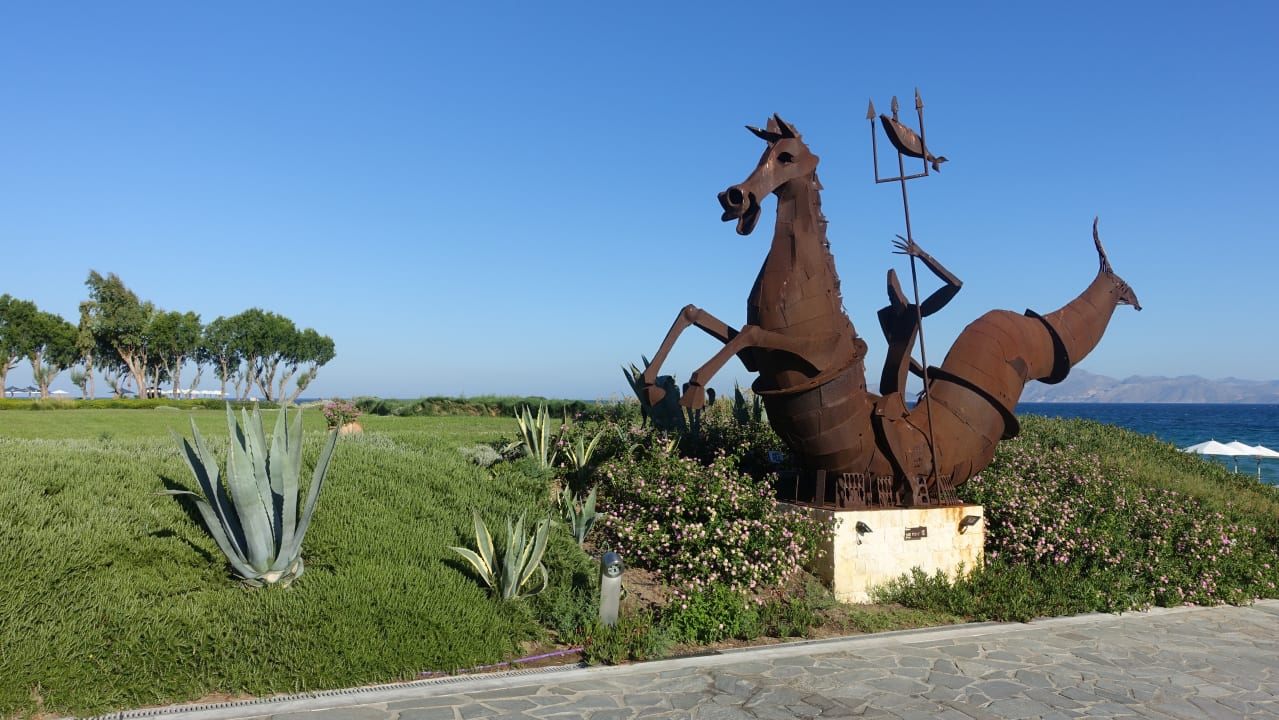 Gartenanlage Neptune Luxury Resort
