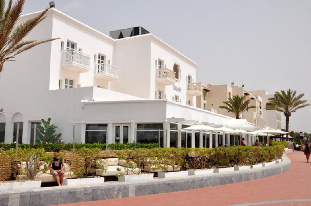 Widok z promenady Royal Decameron Tafoukt Beach
