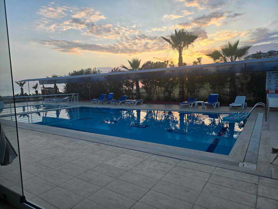 Pool Önder Yildiz Hotel