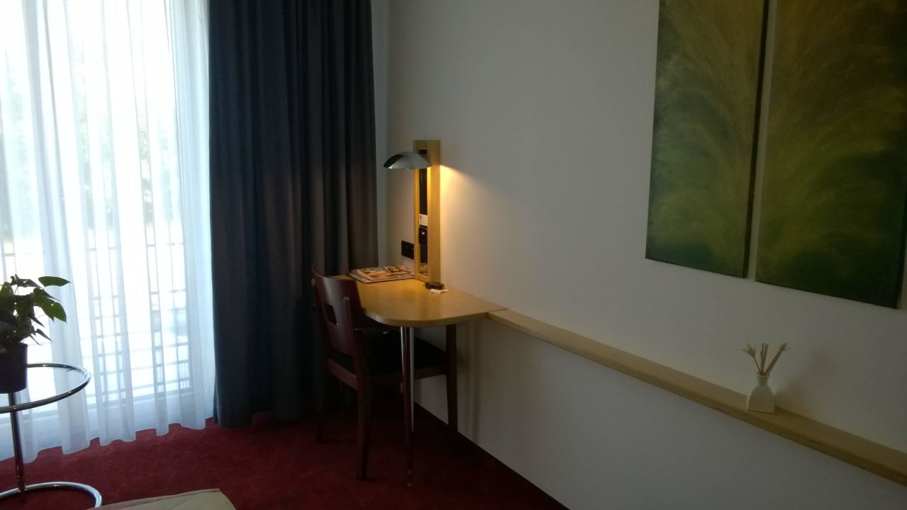 Schreibtisch Hotel Arina