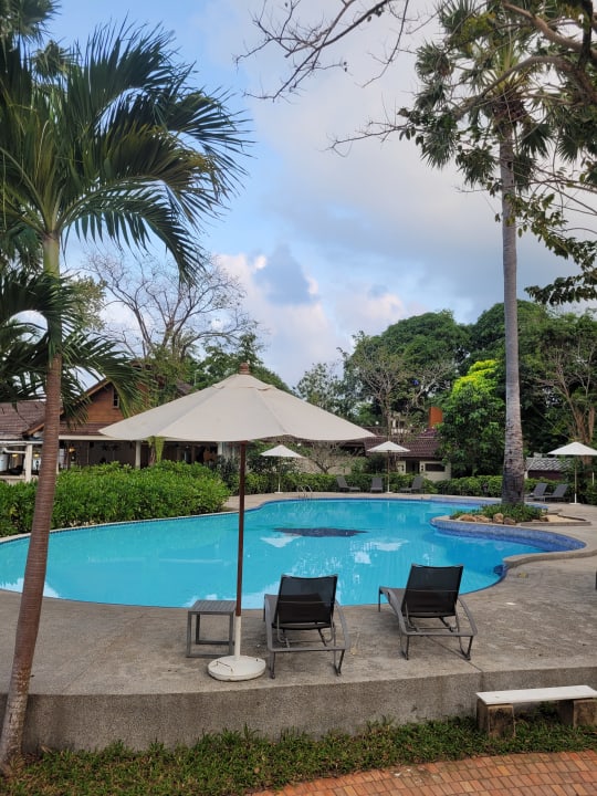 Pool Paradise Beach Resort, Samui