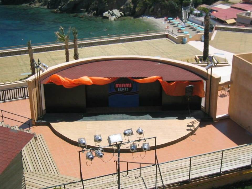 Theater Seaside A Lifestyle Resort