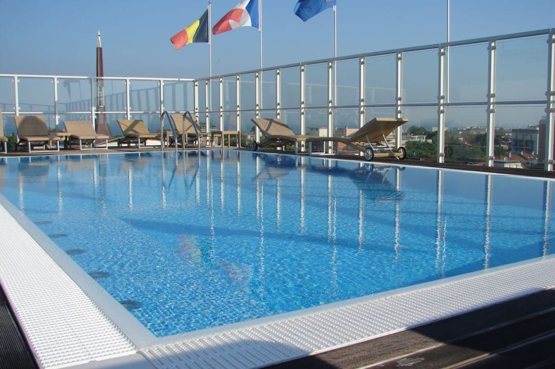 Swimmingpool Villa Doimo