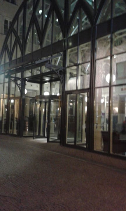 Hoteleingang Hotel Radisson Blu Gdańsk