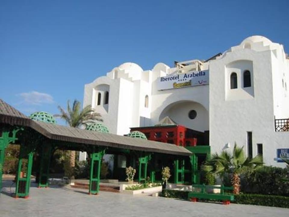 Der Eingang des Iberotel Arabella Arabella Azur Resort