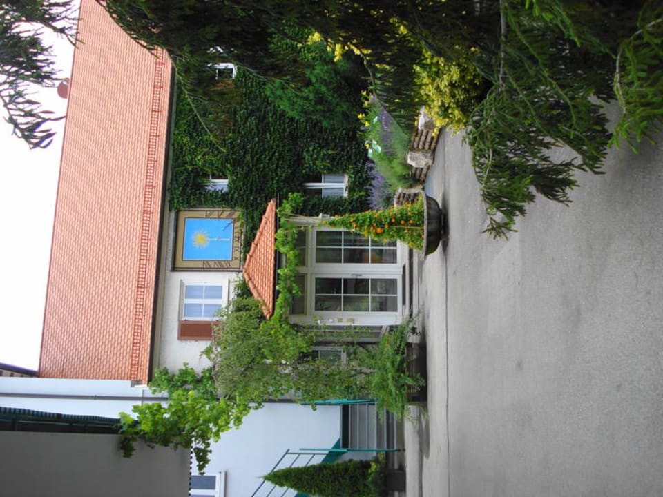 Gartenbereich  Kneipp- und WellVitalhotel Edelweiss