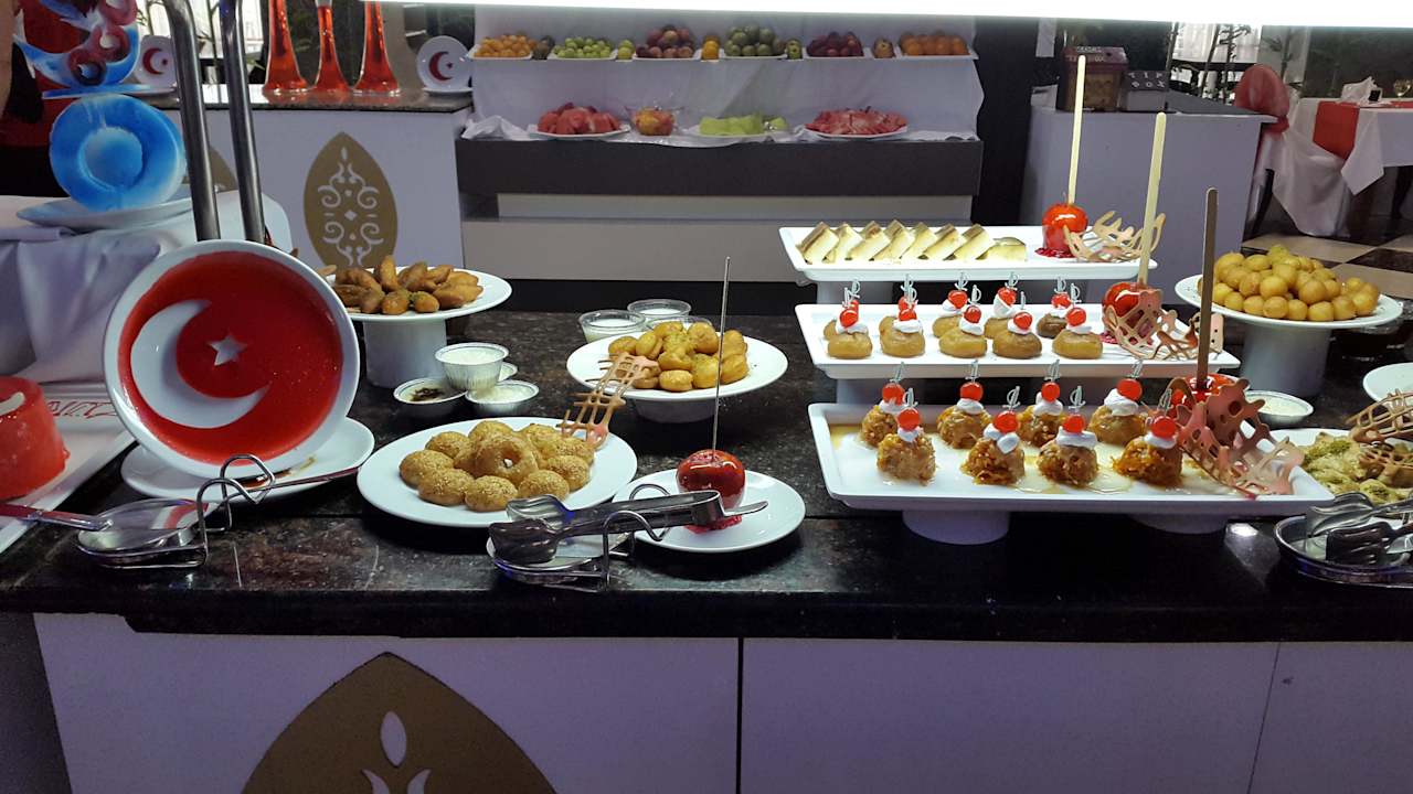 Essen  Side Royal Paradise Hotel