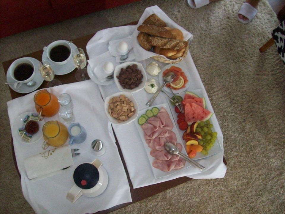 Frühstück am Zimmer Hotel Christkindlwirt
