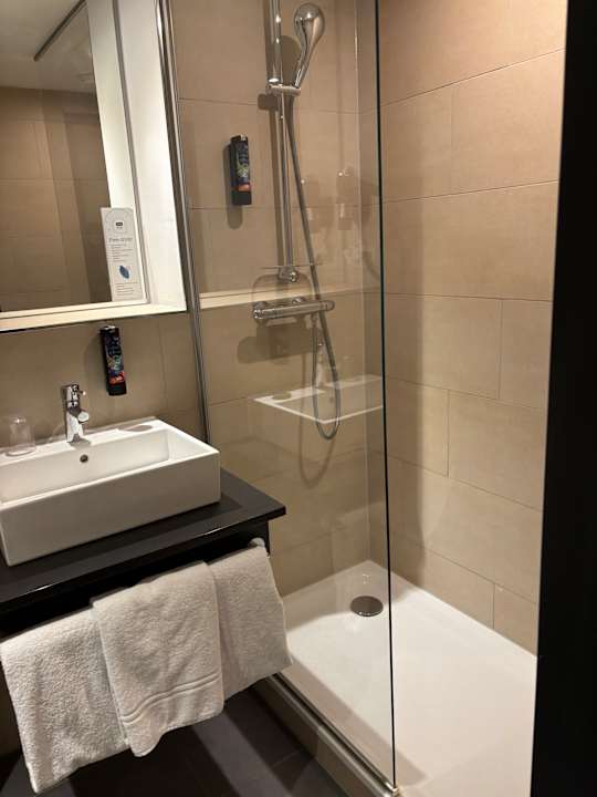 Zimmer Holiday Inn – the niu, Air Frankfurt Messe