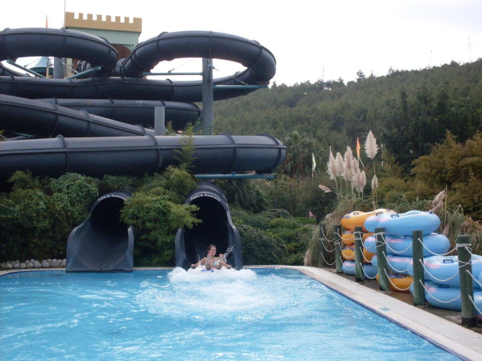 Schwarze Mamba Aquapark Aqua Fantasy Aquapark Hotel & Spa