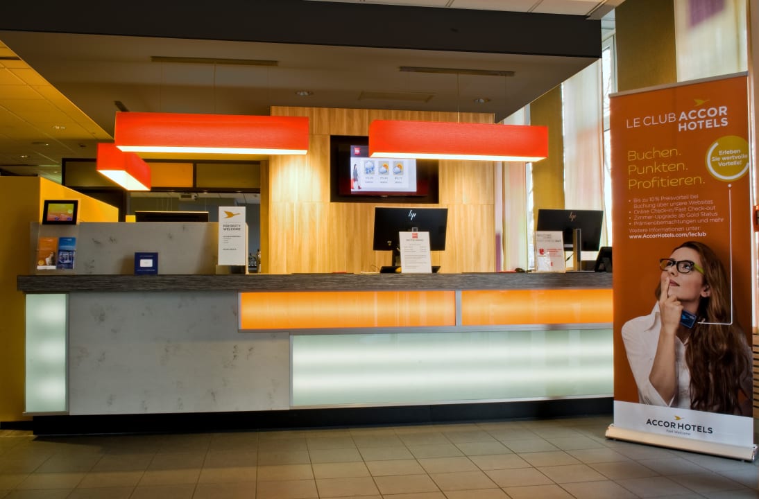 Lobby Hotel Ibis Frankfurt Centrum