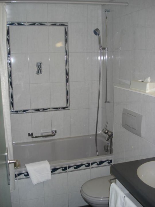 Blick ins Bad Hotel Astoria