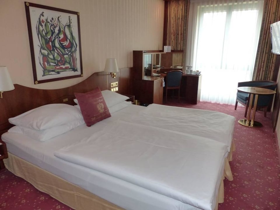 Zimmer Best Western Premier Grand Hotel Russischer Hof