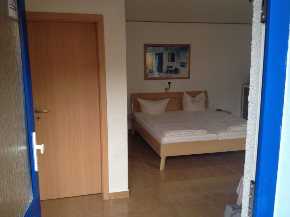 Eingang zum Bad Hotel Garni Am Müritzhafen