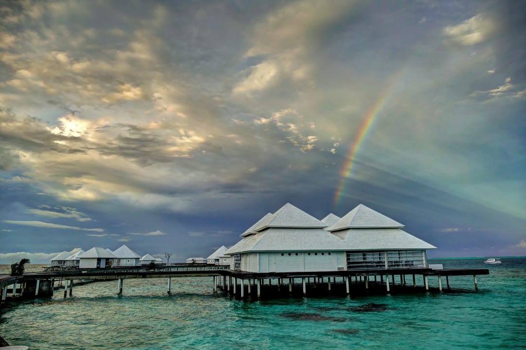 Overwater-Restaurant und Wasservillen Diamonds Thudufushi