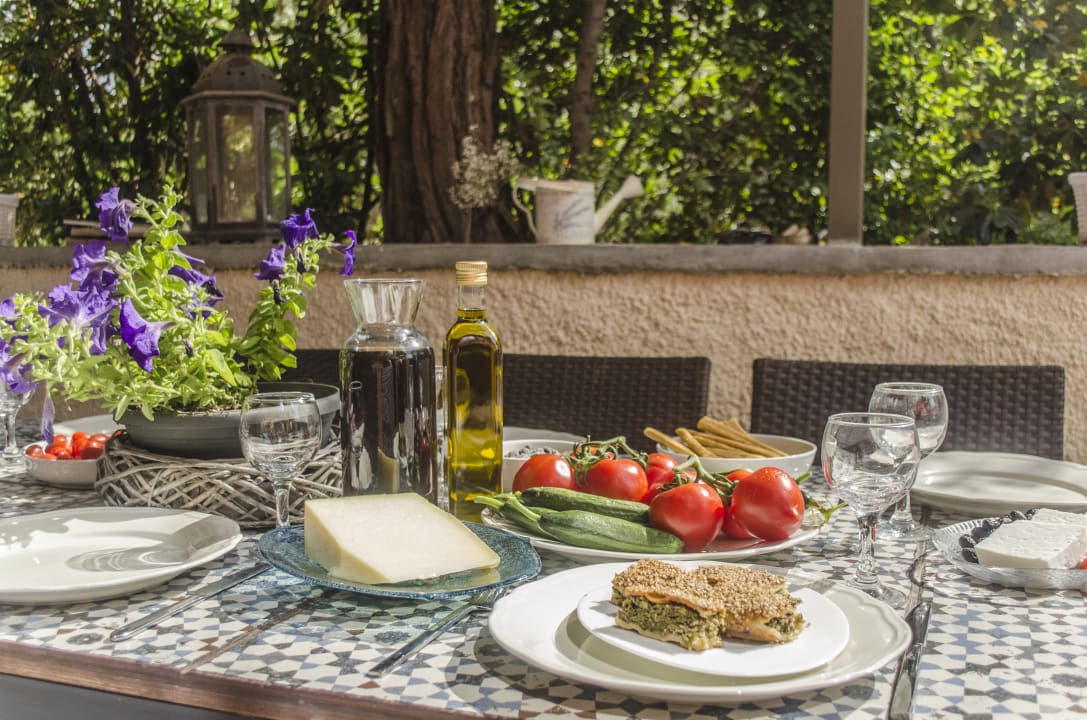 Gastro The House By The Sea