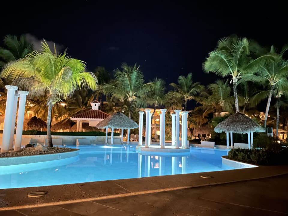 Pool Meliá Caribe Beach Resort-All Inclusive