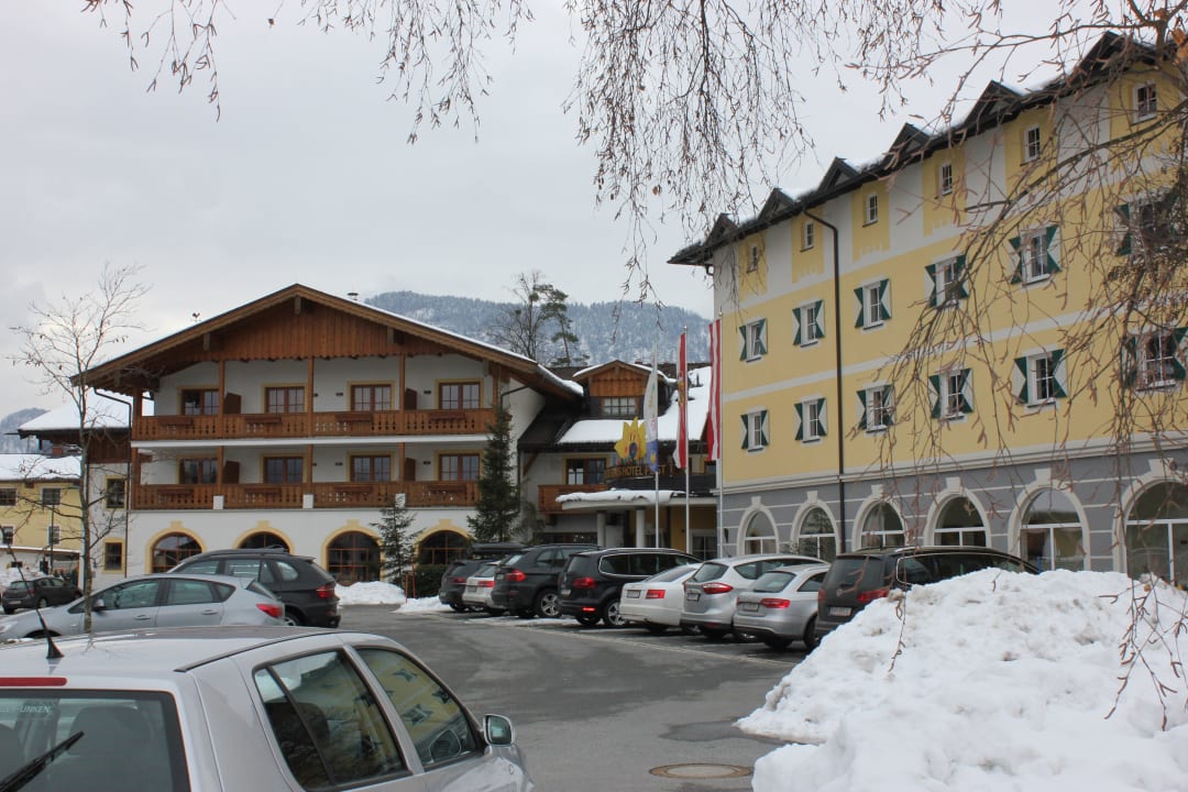 Parkplatz (Hotel hat keine Garage) POST Family Resort