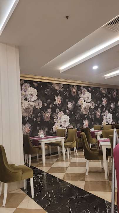 Gastro Mary Hotel Side