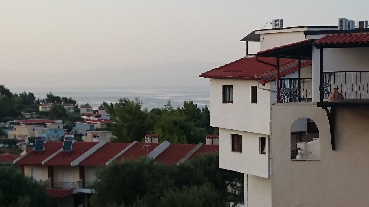 Widok z tarasu Hotel Kriopigi