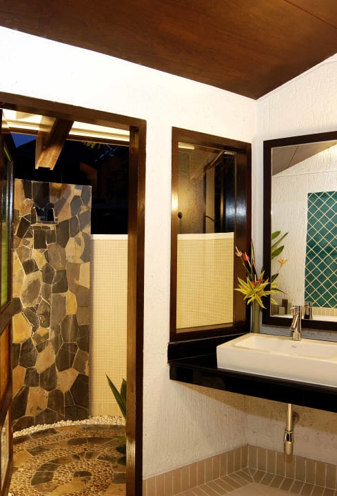 Zimmer Peace Laguna Resort and Spa