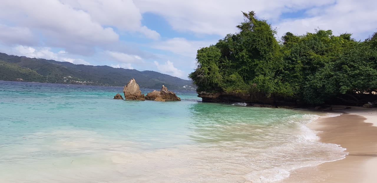 Strand Wyndham Alltra Samana