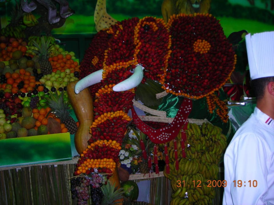 Teil vom Silvesterbuffet 2009 Pickalbatros Alf Leila Wa Leila Resort - Neverland Hurghada