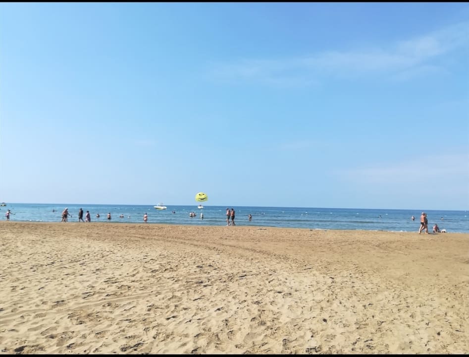 Strand Hotel Terrace Beach Resort