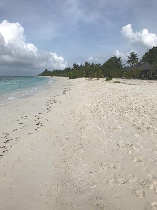 Strand Kuredu Island Resort & Spa