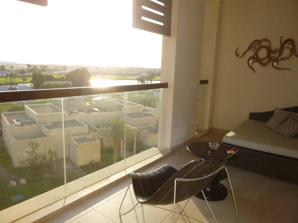 Teil des Balkons Park Hyatt Abu Dhabi Hotel and Villas