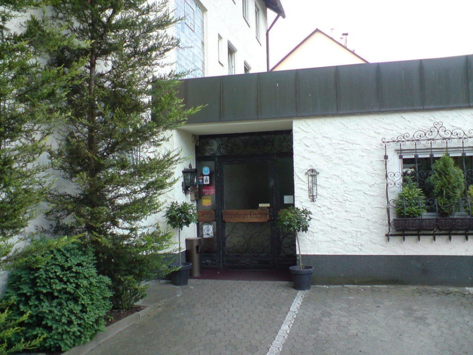 Hoteleingang Hotel Nürnberger Trichter Garni