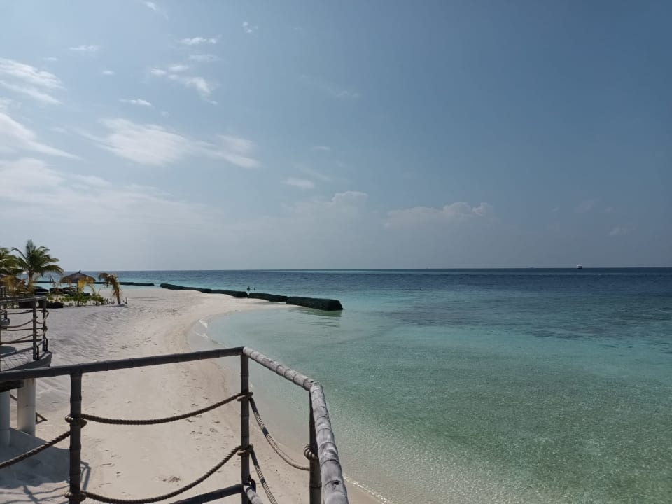 Strand Constance Moofushi Maldives