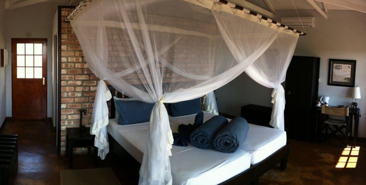 Zimmer mit Doppelbett Etosha Safari Lodge