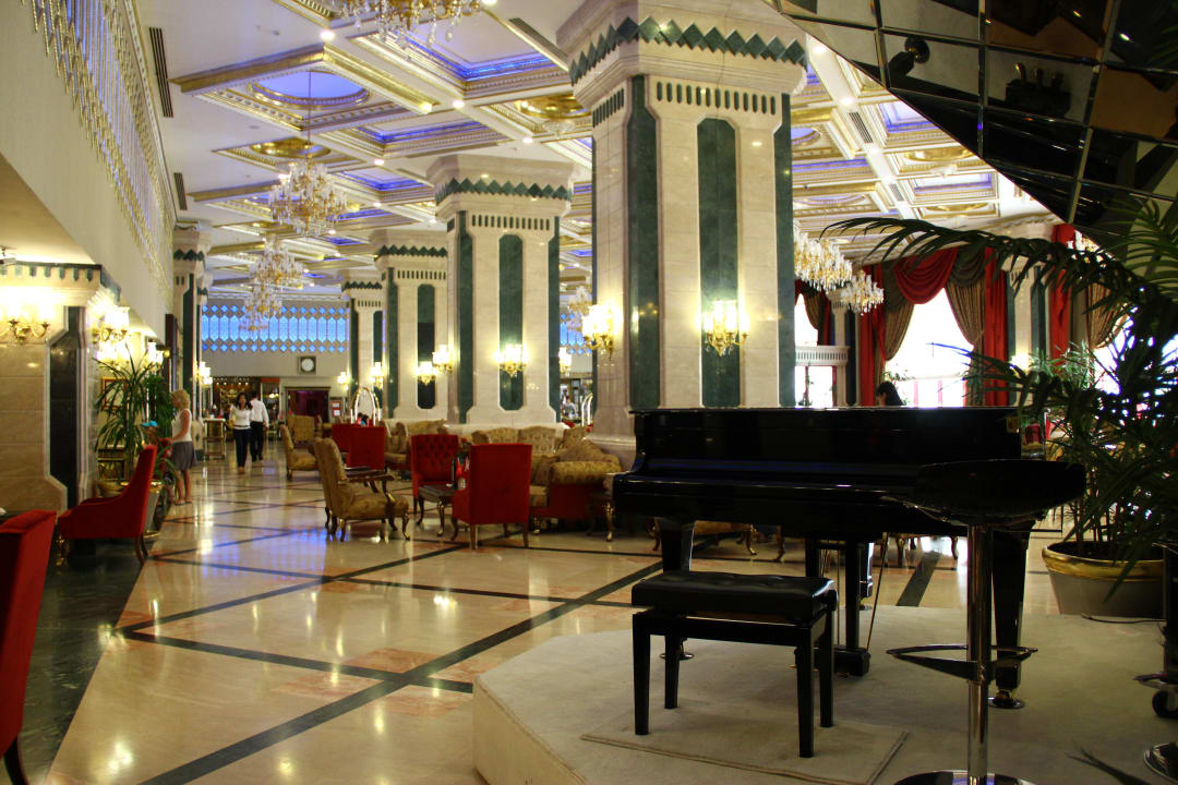 Lobby Hotel Club Sera