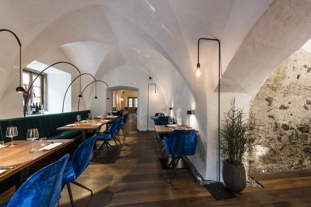 Gastro Flurin Suites