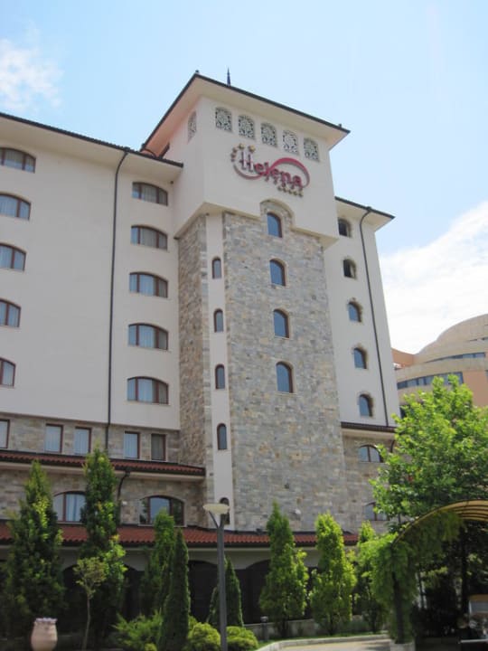 Helena Sands Helena Sands