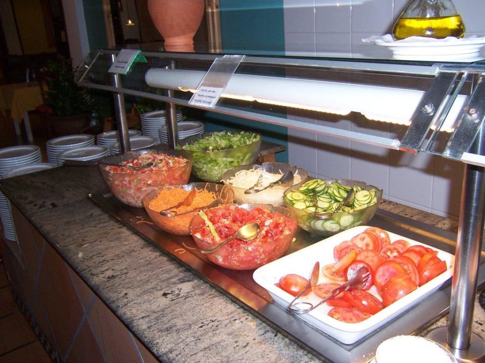 Gemüse und Salatstrecke am Buffet Hotel Europalace