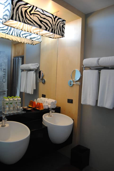 Günstigere Zimmer überhalb der Straße Pavilion Samui Villas & Resort