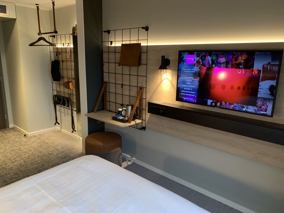 Zimmer Moxy Birmingham NEC