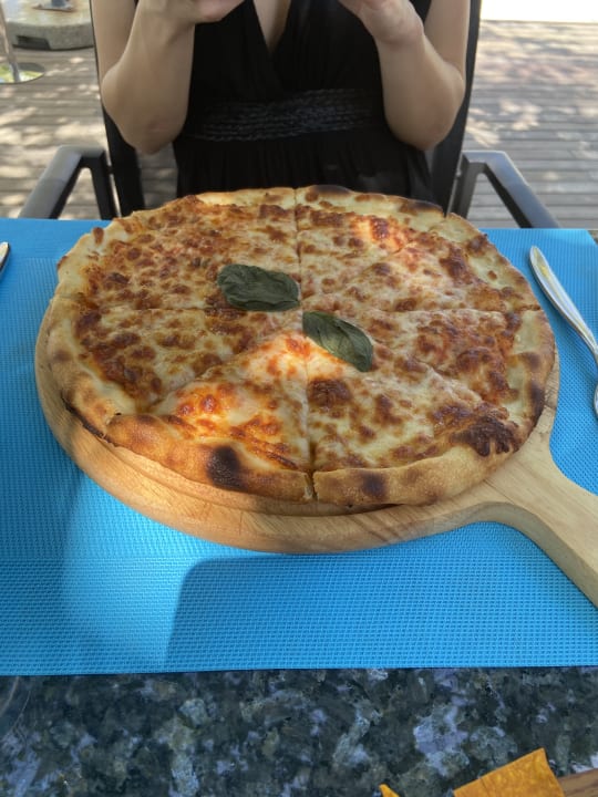 Gastro Outrigger Maldives Maafushivaru Resort