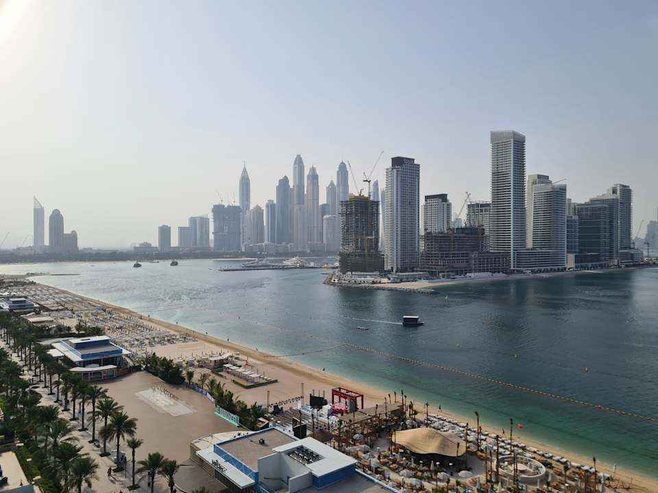 Strand voco Dubai The Palm by IHG