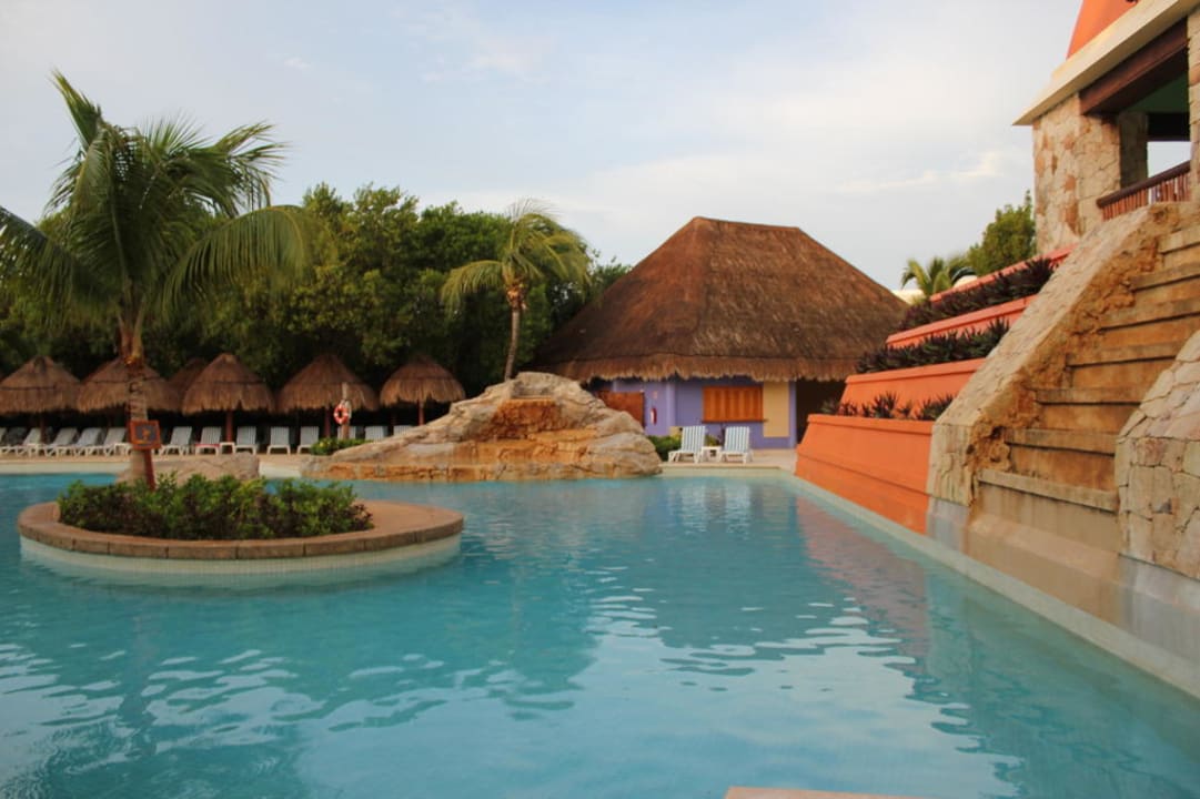 Pool  Iberostar Selection Paraiso Maya Suites