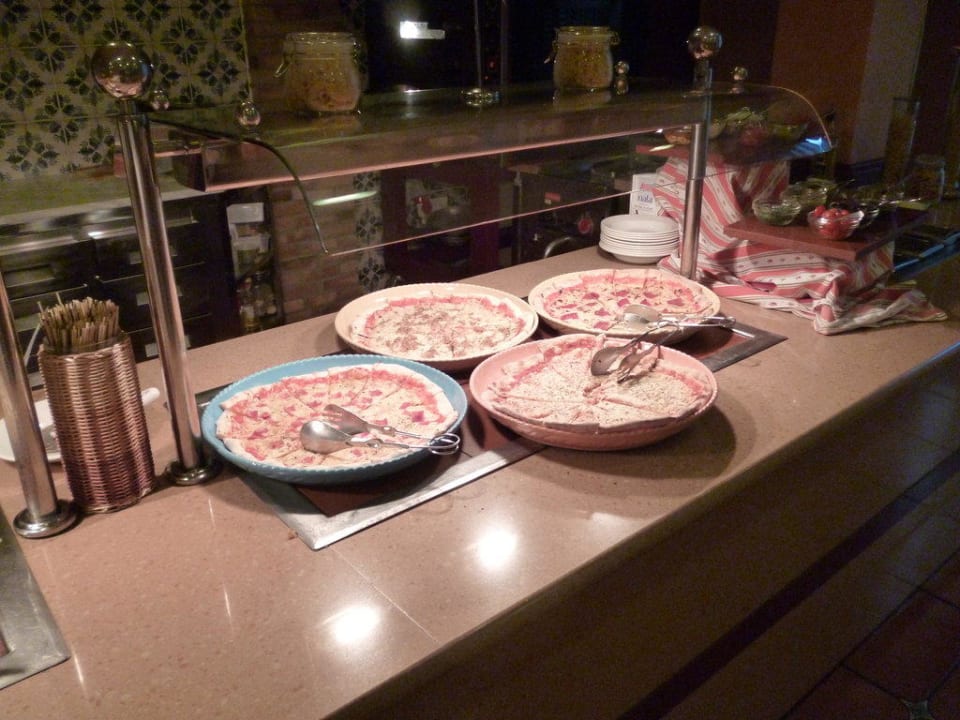 Abendbüffet mit verschiedenen Pizzen Hotel Riu Garoe